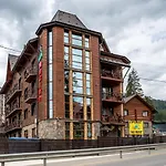 Hotel марина