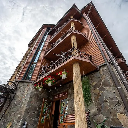 Hotel марина *