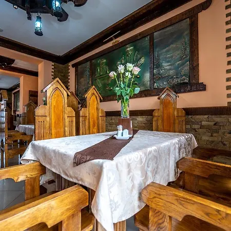 марина 酒店 *