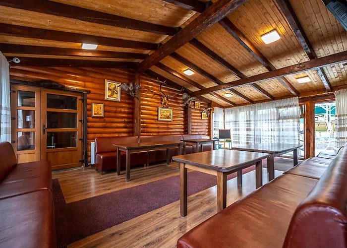 марина 酒店 *